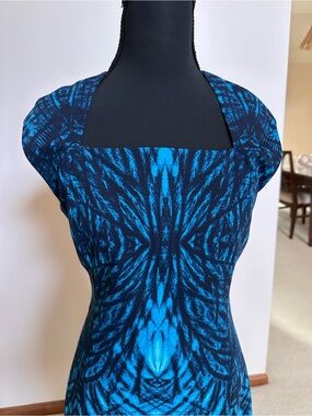 T Tahari Blue and Black Patterned Midi Dress